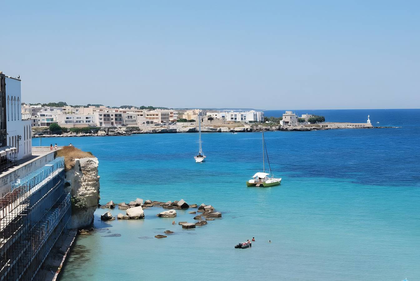 Locanda 'Doppia 3' con Balcone, Wi-Fi e Aria Condizionata in Ugento, Golfo di Taranto