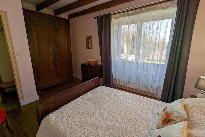 Gîte pour 6 personnes, avec jardin, animaux acceptés à Cellefrouin - 4