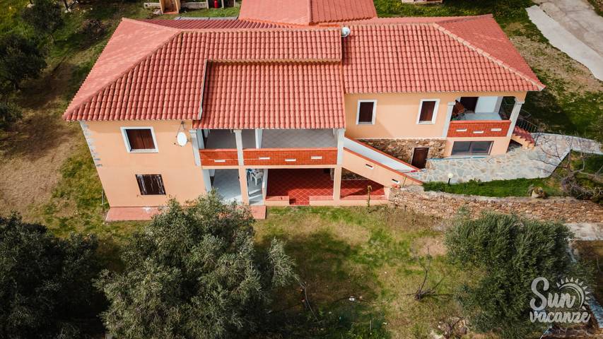 Gîte pour 4 personnes, avec jardin, animaux acceptés à Budoni - 3