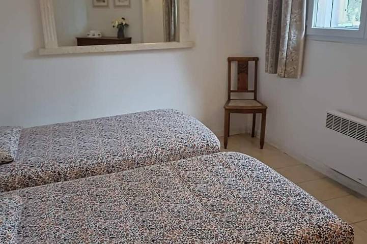 Location de vacances pour 4 personnes, animaux acceptés à Châteauneuf-Grasse - 3