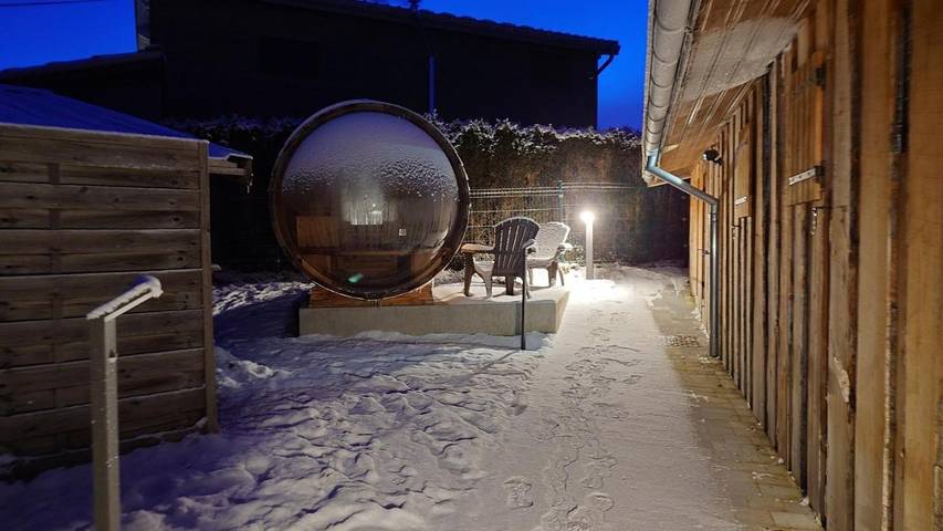 Chalet pour 6 personnes, avec vue ainsi que sauna et jardin