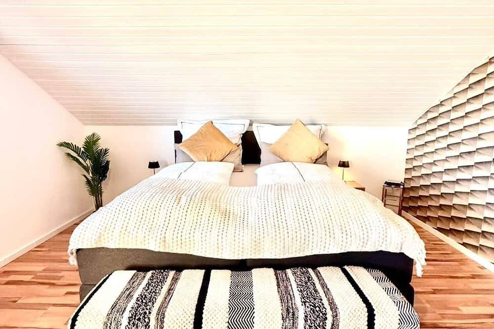 Ganze Wohnung, Panorama-Lodge | 6 Gäste | 2 Balkone | 100 m² in Hemhofen, Franken