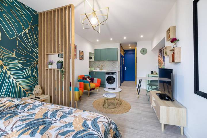 Gîte pour 2 personnes, avec vue dans Office De Tourisme De Royat Chamalieres - 3