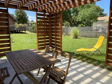 Chalet pour 2 personnes, avec jardin en Gironde