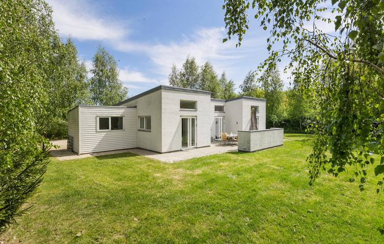 Ferienhaus für 8 Personen, mit Sauna und Terrasse sowie Garten und Whirlpool in Skovmose