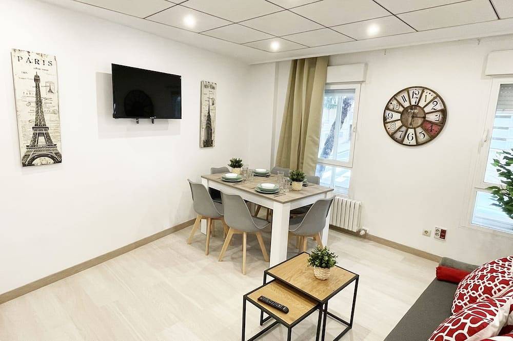 Entire apartment, ¡novedad! Avenida Puente del Pilar in Saragossa, Saragossa Province