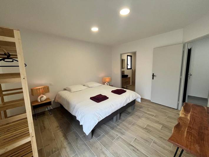 Location de vacances pour 4 personnes, avec jardin ainsi que terrasse et piscine à Vacqueyras - 3