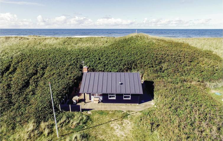 Ferieudlejning for 5 personer, med Terrasse i Fjand