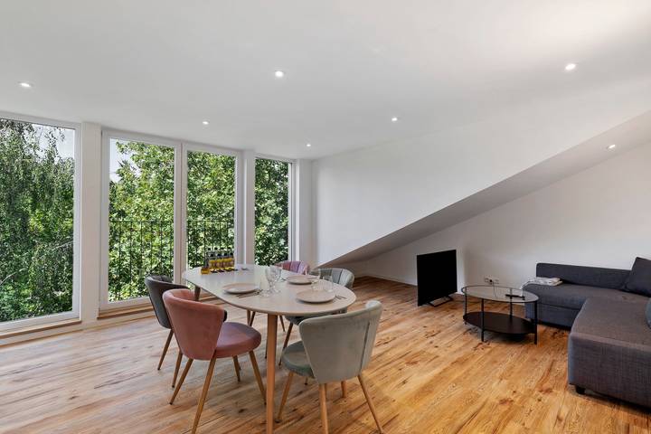Geheel appartement, Appartement 'Nagoldblick Liebeneckstraße' met Balkon en Wifi in Pforzheim, Noordelijk Zwarte Woud
