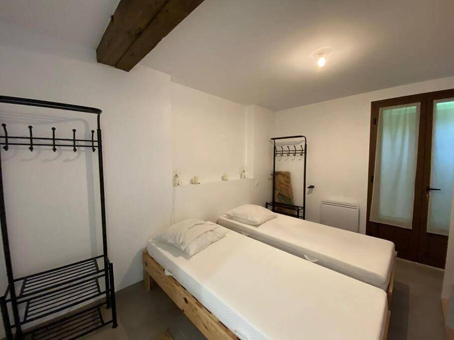 Appartement entier, Two-Bedroom Apartment in Saubrigues, Région de Dax
