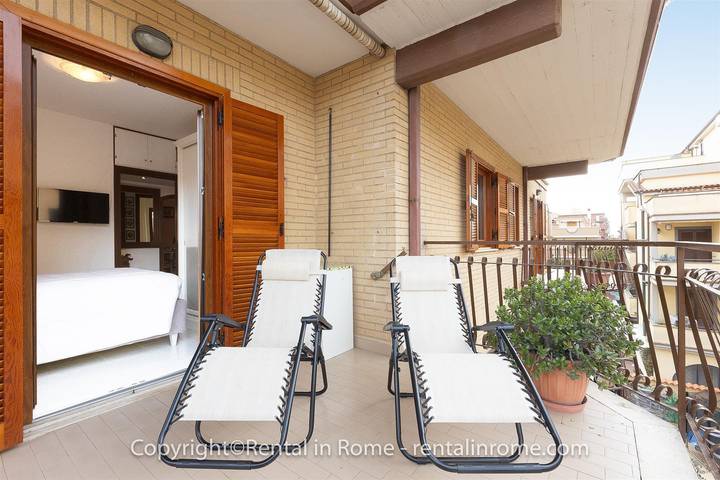 Ganze Wohnung, Ferienwohnung für 5 Personen mit Balkon/Terrasse in Ladispoli, Rom Provinz