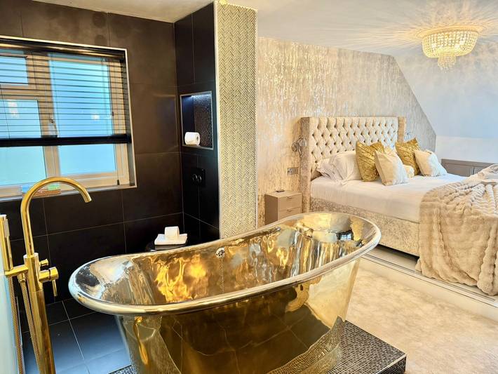 Vacation rental for 10 people, with terrace and yard in Mumbles