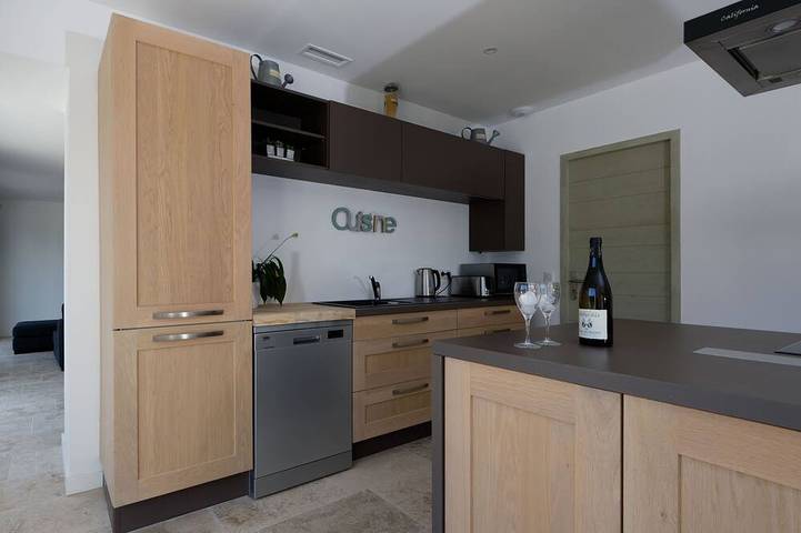 Gîte pour 10 personnes, avec jardin et piscine à Châteaurenard - 3