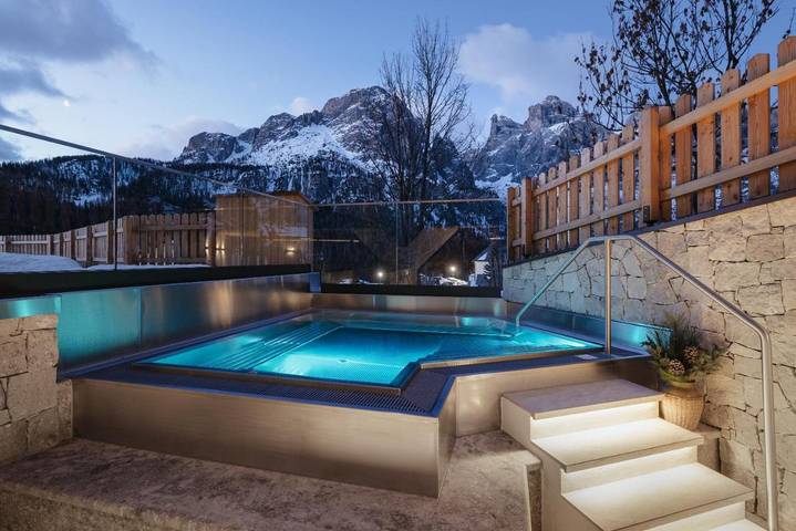 Location de vacances pour 2 personnes, avec sauna ainsi que jacuzzi et balcon à Corvara in Badia - 4