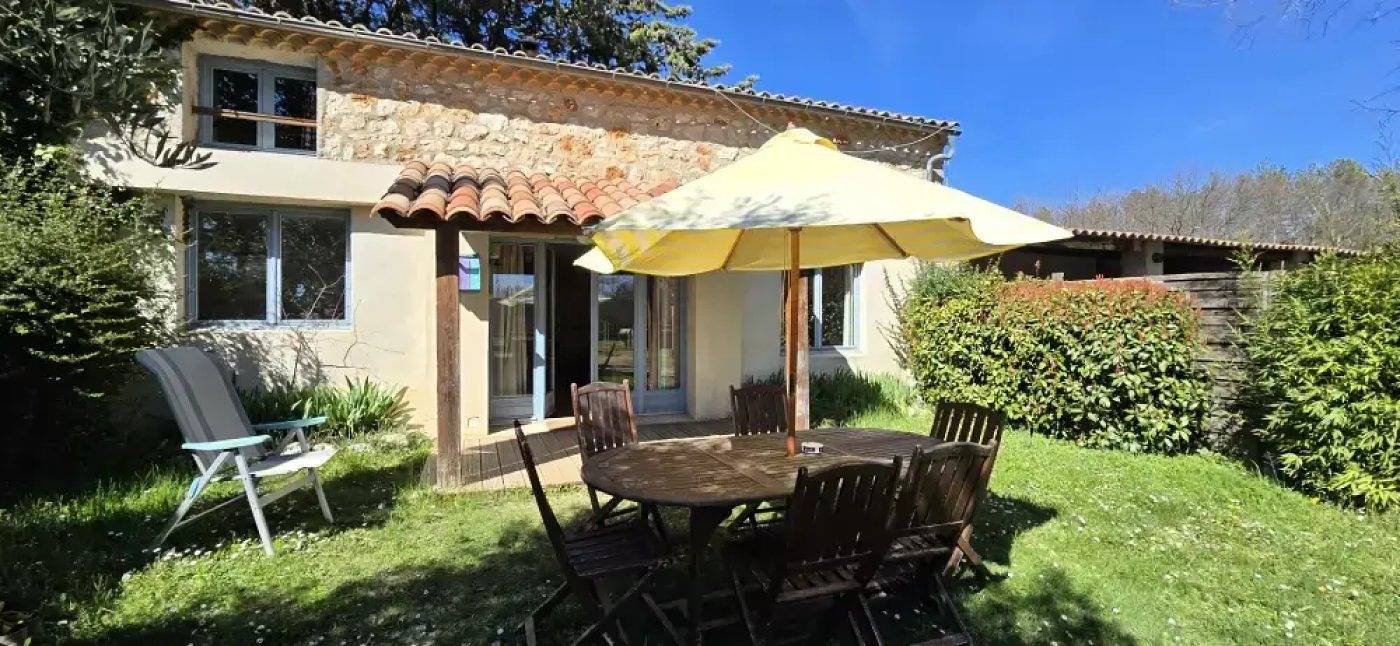 Zecamping 3* piscine pet friendly locatif 90m2 6 pers in Saint-Laurent-du-Verdon, Verdon Regional Natural Park