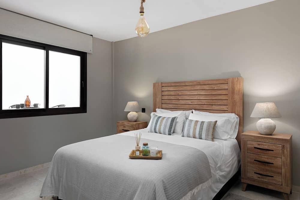Entire apartment, Casa Tomas - in the heart of Benahavis, Marbella. in Val de Guadalmina, Benahavís