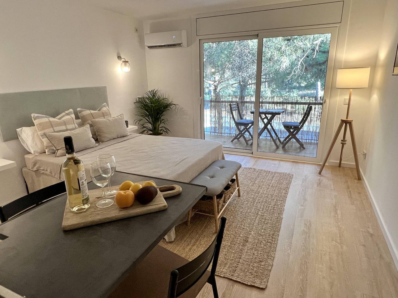 Entire studio, Peaceful studio with shared pool in Pals in Pals, Costa Brava