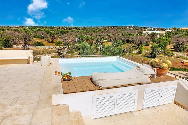Gehobene Natursteinvilla mit 2 Pools und Meerblick in Castrignano del Capo, Golf von Tarent