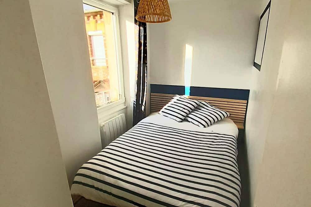 Entire apartment, Le Luc and Sea * T2 * facing the sea * breathtaking view in Luc-sur-Mer, Caen region