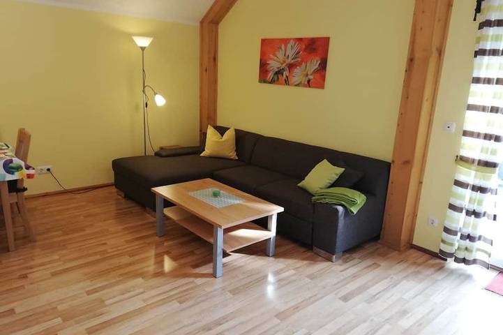 Ferienwohnung für 3 Personen, mit Garten und Balkon