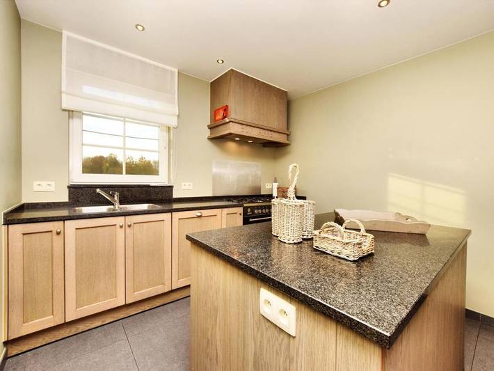 Location de vacances pour 14 personnes, avec jardin et jacuzzi ainsi que sauna et piscine dans Villers-Sainte-Gertrude - 4