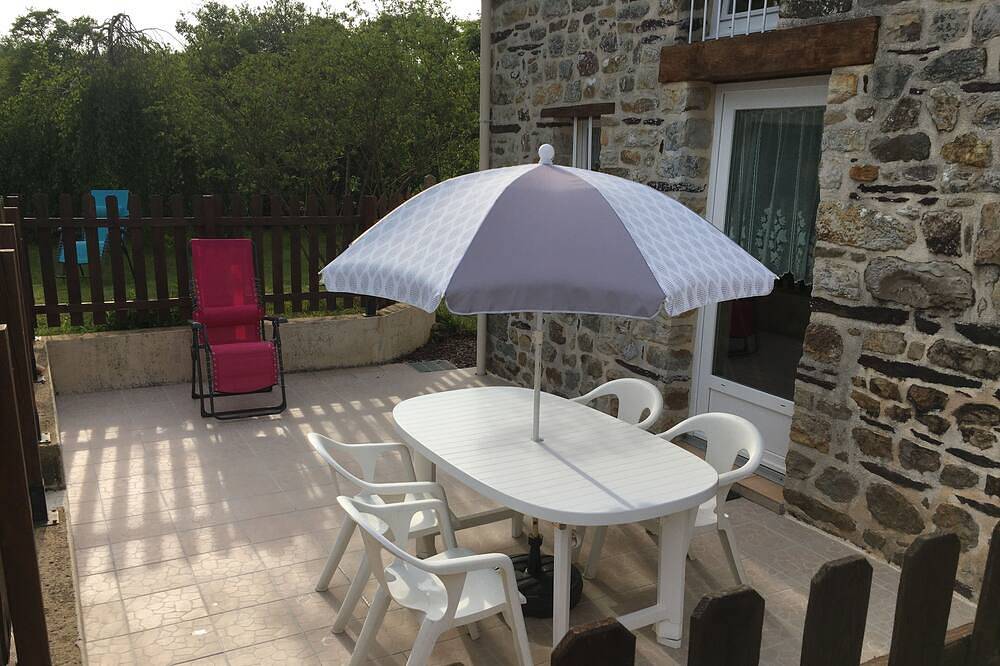 Small house in the heart of the Brocéliande forest, very quiet in Paimpont, Rennes und Umgebung