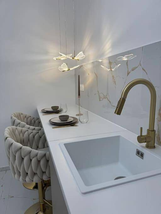 Gîte pour 2 personnes, avec Balcon et Jacuzzi ainsi que Terrasse et Vue à Schiltigheim - 2