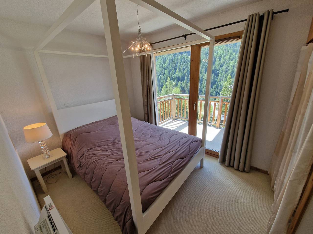 Apartamento entero, Amplio apartamento de 4 habitaciones para 6 - 3 dormitorios - 65m2 - Balcón - Cerca telecabina in Valfréjus, Modane