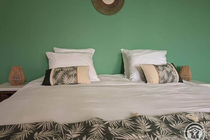 Location de vacances pour 6 personnes, avec jardin à Chiroubles - 3