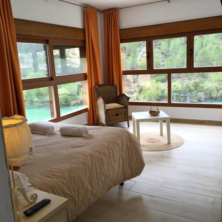 Gîte pour 2 personnes, avec terrasse, animaux acceptés dans Tolosa (Alcala del Jucar)