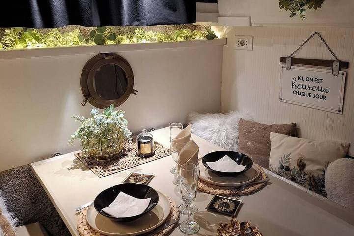 Le Carpe Diem Year-round heated boat Close to beach and shops in Calais, Calais und Umgebung