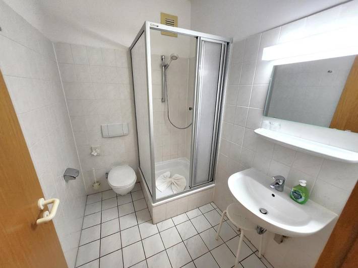 Ferienhaus für 2 Personen, mit Ausblick und Terrasse in Leuben - 4