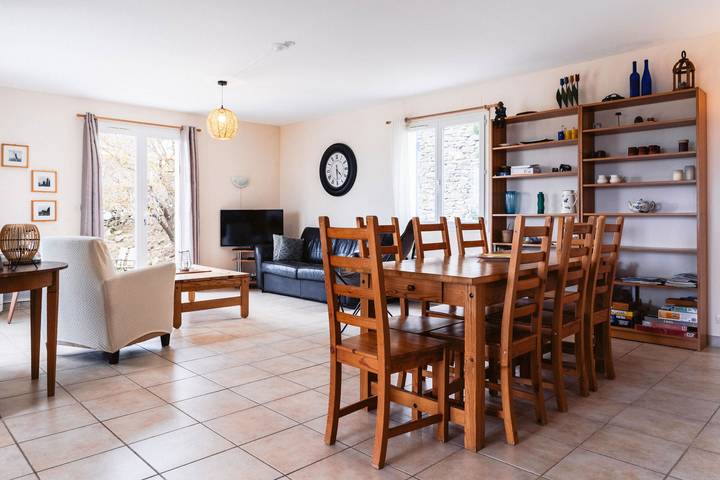 Gîte pour 4 personnes, avec piscine à Escales - 3