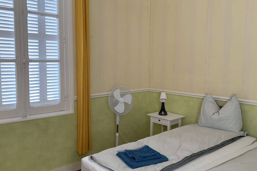 Maison Touraine in scenic countryside village - airco in Reugny, Région de Tours