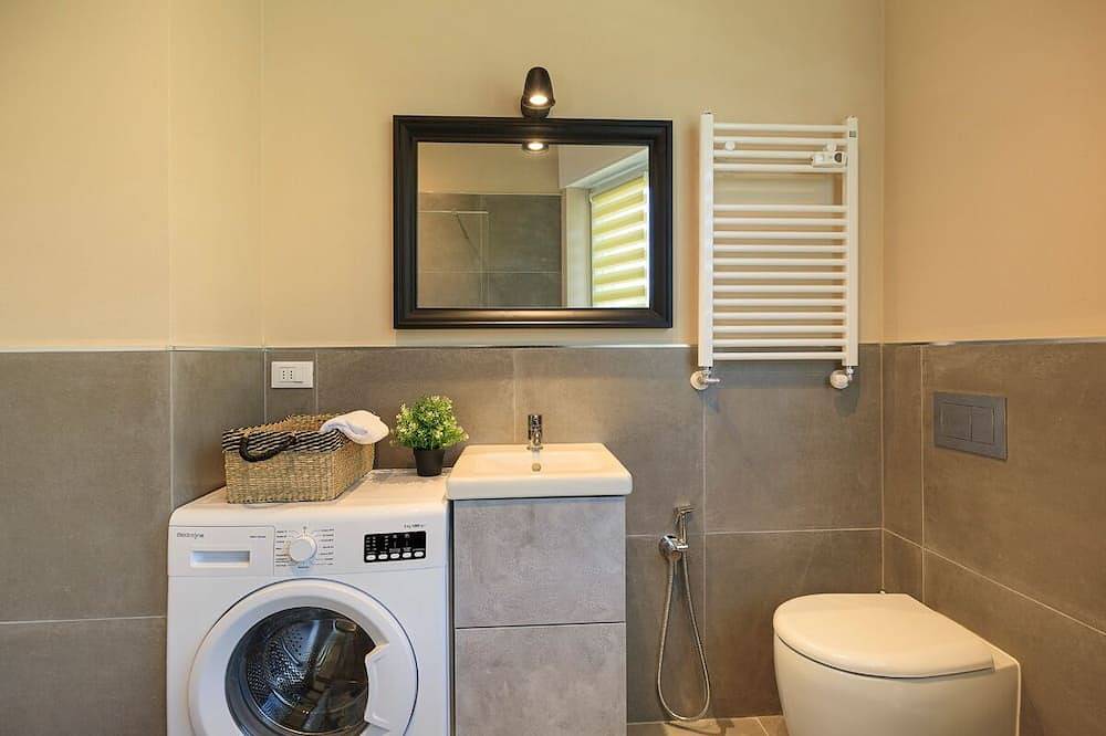 Ganze Wohnung, Cloe Apartment in Lesa, Lago Maggiore (Piemont)