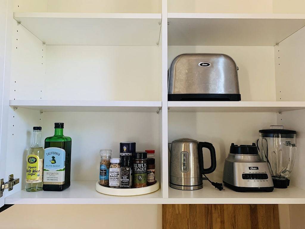 Blue Door Bungalow. in Montecito, Santa Barbara County