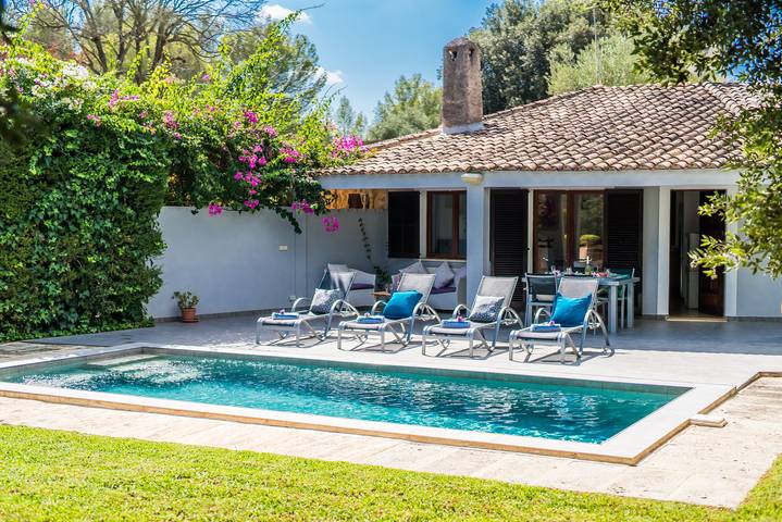 Ferienhaus für 3 Personen, mit Terrasse und Garten - 1