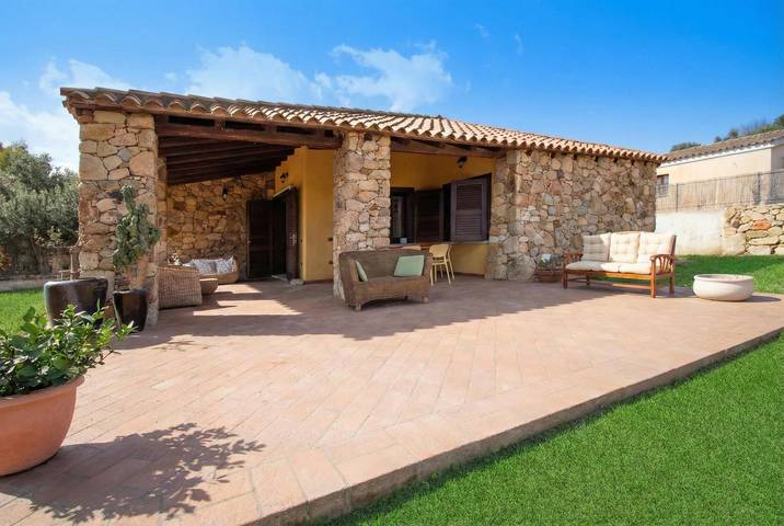 Villa per 8 persone, con Balcone/Terrazza a Cala Sinzias