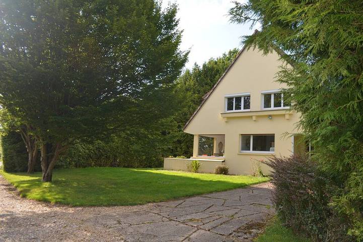 Location de vacances pour 6 personnes, avec balcon et jardin, animaux acceptés à Sigy-en-Bray