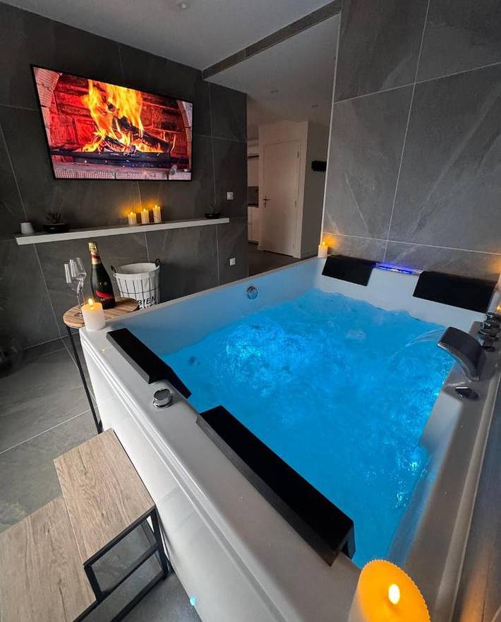 Appartement de vacances pour 2 personnes, avec Balcon et Jacuzzi à Échirolles