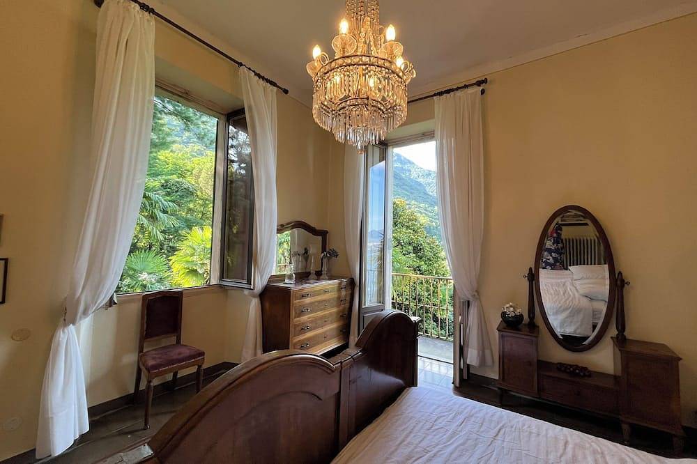 Stunning Lake Maggiore Villa, pool and panoramic views, timeless Italian charm in Oggebbio, Oggebbio Gemeinde