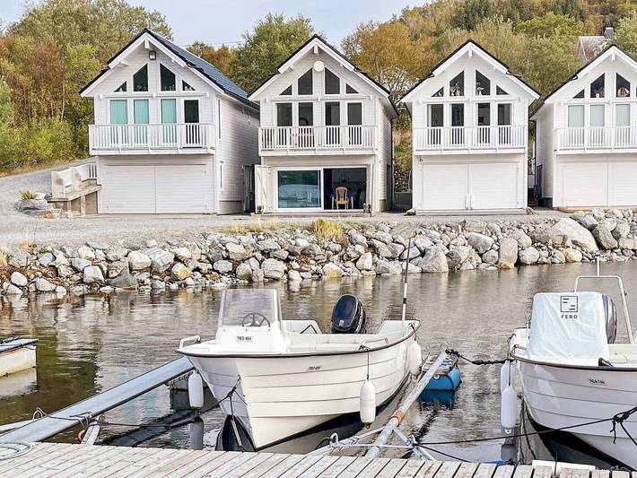 Ferienhaus für 10 Personen, mit Terrasse in Nördliches Fjordnorwegen