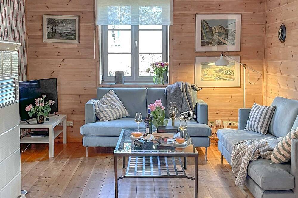 Traumhaff® Kuscheliges Segelmacherhaus, Sauna, Boot, Kachelöfen, 400 zum Wasser in Rieth am See, Luckow