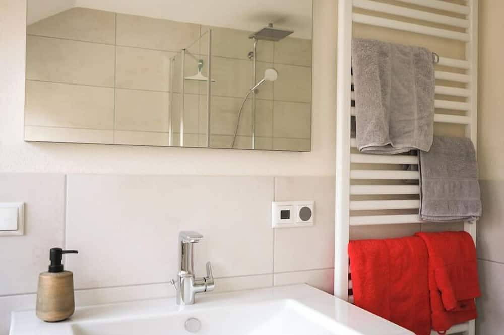 Ganze Wohnung, Casa Elisabeth (45qm) mit Dachterrasse in Großheubach, Spessart-Mainland