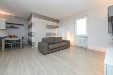 Attico per 6 Persone in Rivoltella del Garda, Desenzano del Garda, Foto 3