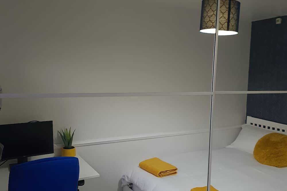 Entire apartment, Modern 1 Bed ground floor apartment in Dartford, Kent