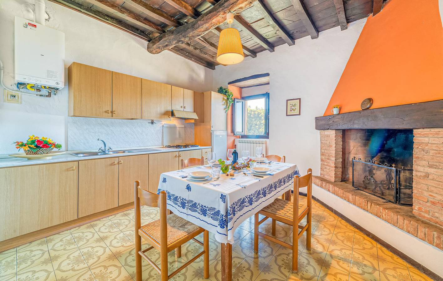 Ruhiger Rückzugsort am Fluss mit Pool, Parkplatz und WiFi in Dicomano, Florenz Provinz