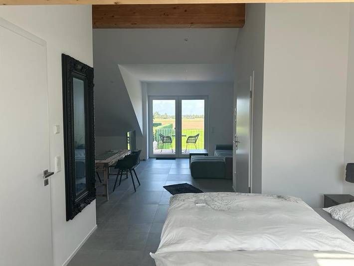 Vakantiewoning voor 3 personen, with Balkon and Terras as well as Uitzicht in Mönchengladbach