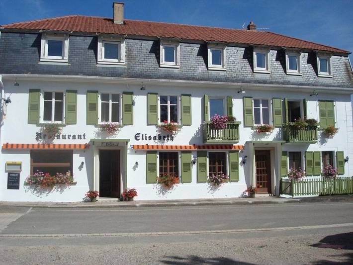 Hôtel pour 3 personnes, avec Balcon et Terrasse ainsi que Jardin et Vue