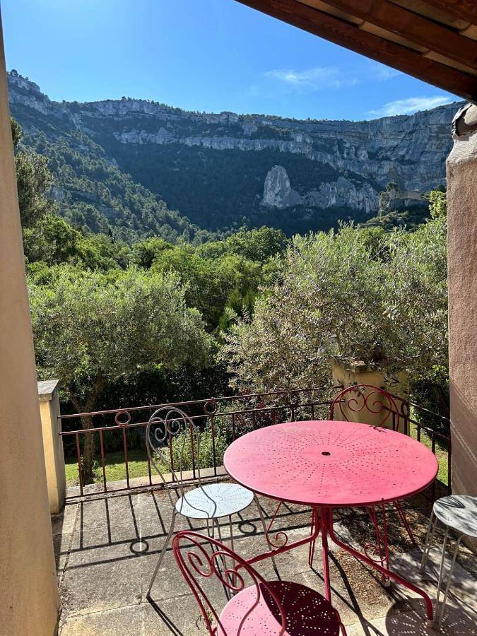 Location de vacances pour 5 personnes, avec terrasse à Fontaine-de-Vaucluse - 2